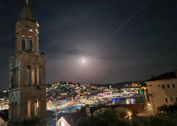 House La Vista Hvar Casa de Férias *